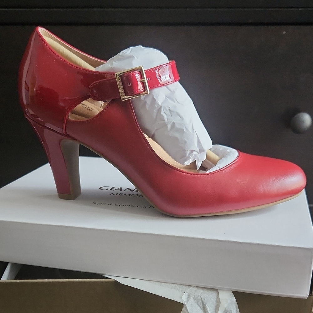 Gianvito Rossi Scarlet Mary Jane Heels